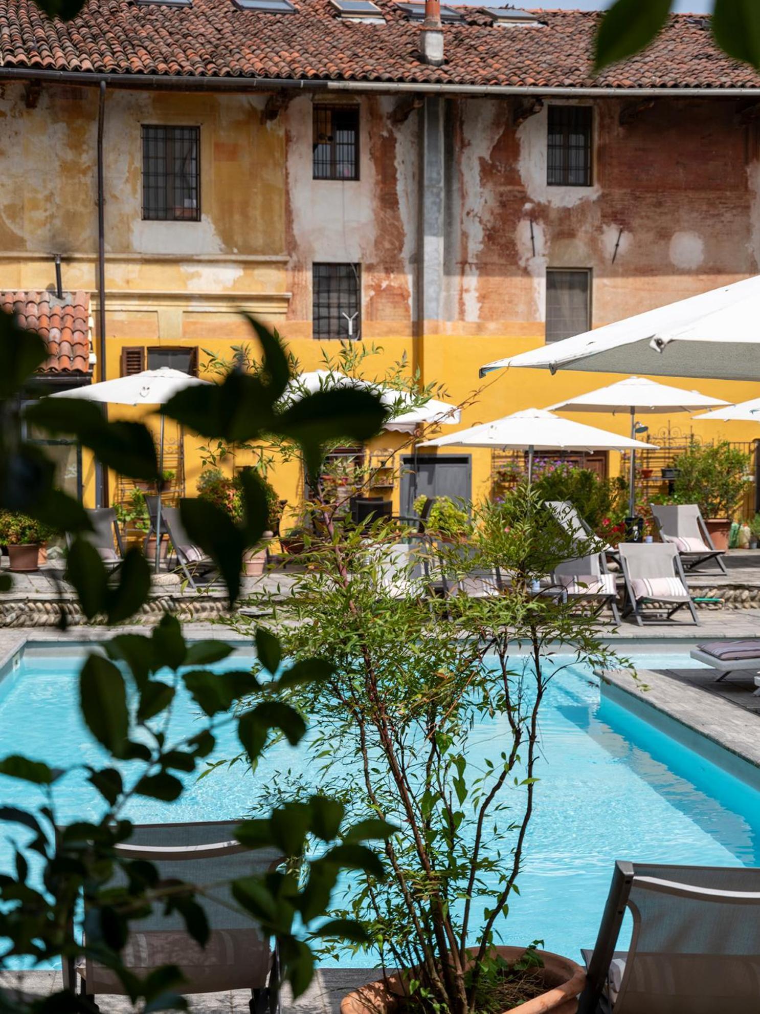 Al Castello Resort Sillavengo Екстериор снимка