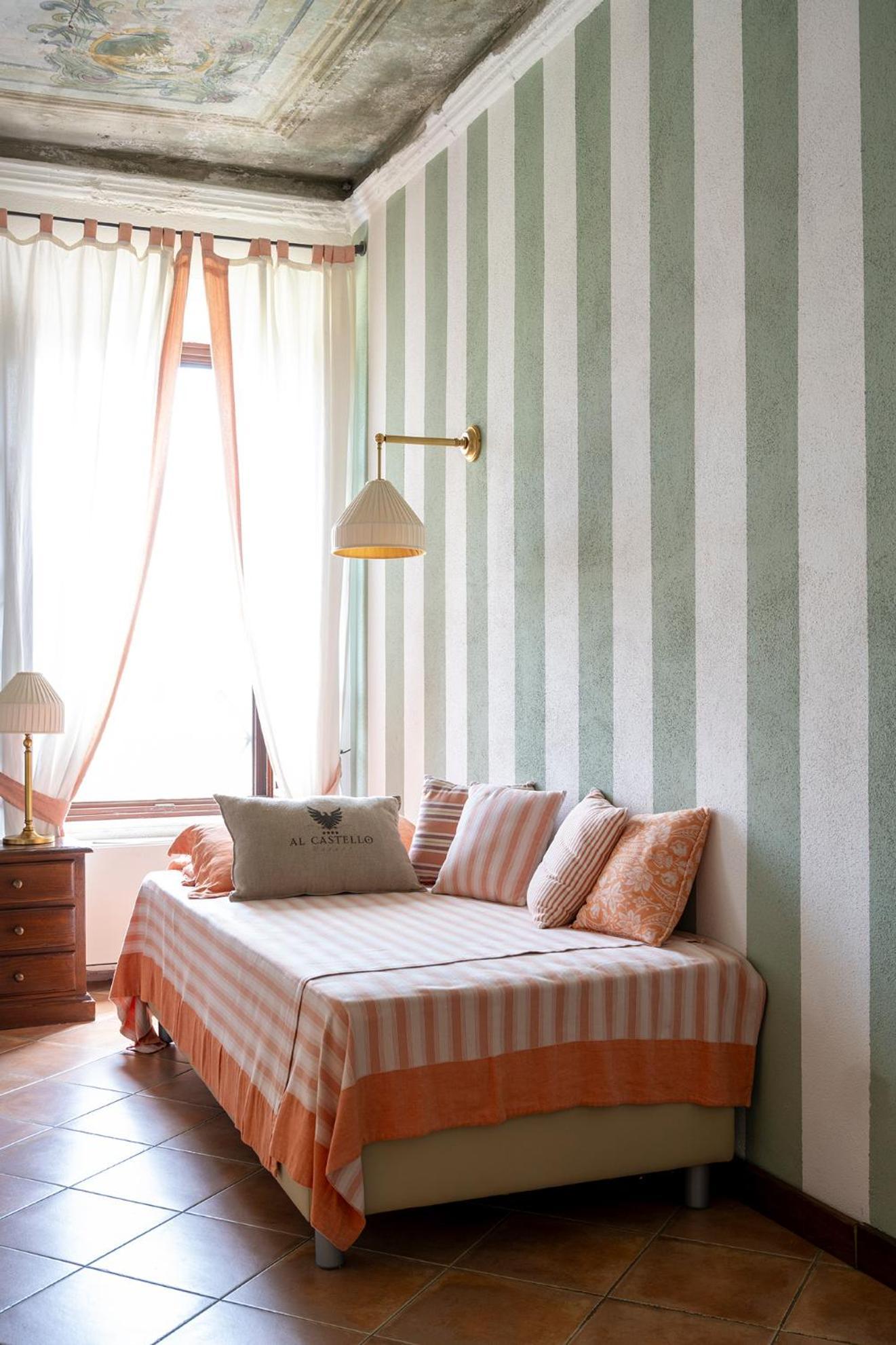 Al Castello Resort Sillavengo Екстериор снимка