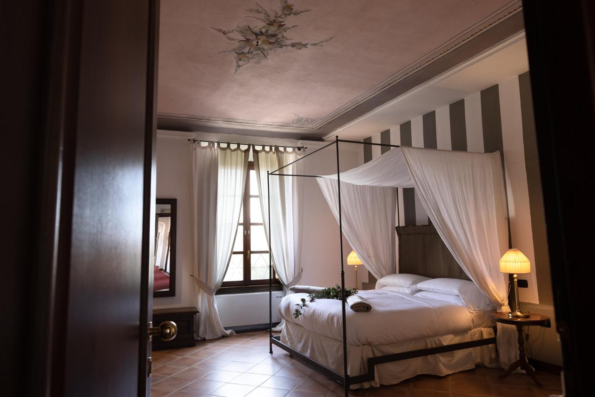 Al Castello Resort Sillavengo Екстериор снимка